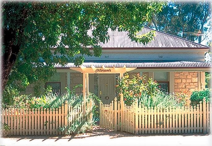 Miriams Cottage | lodging | 22 College St, Tanunda SA 5352, Australia | 0402283822 OR +61 402 283 822