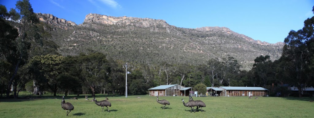 Halls Gap Log Cabins | 245 Grampians Rd, Halls Gap VIC 3381, Australia | Phone: (03) 5356 4256