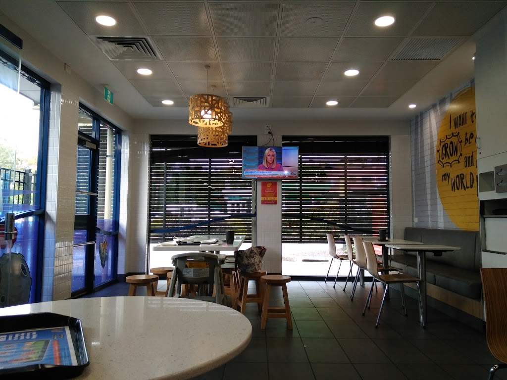 McDonalds Indooroopilly | cafe | 78-80 Coonan St, Indooroopilly QLD 4068, Australia | 0738784392 OR +61 7 3878 4392