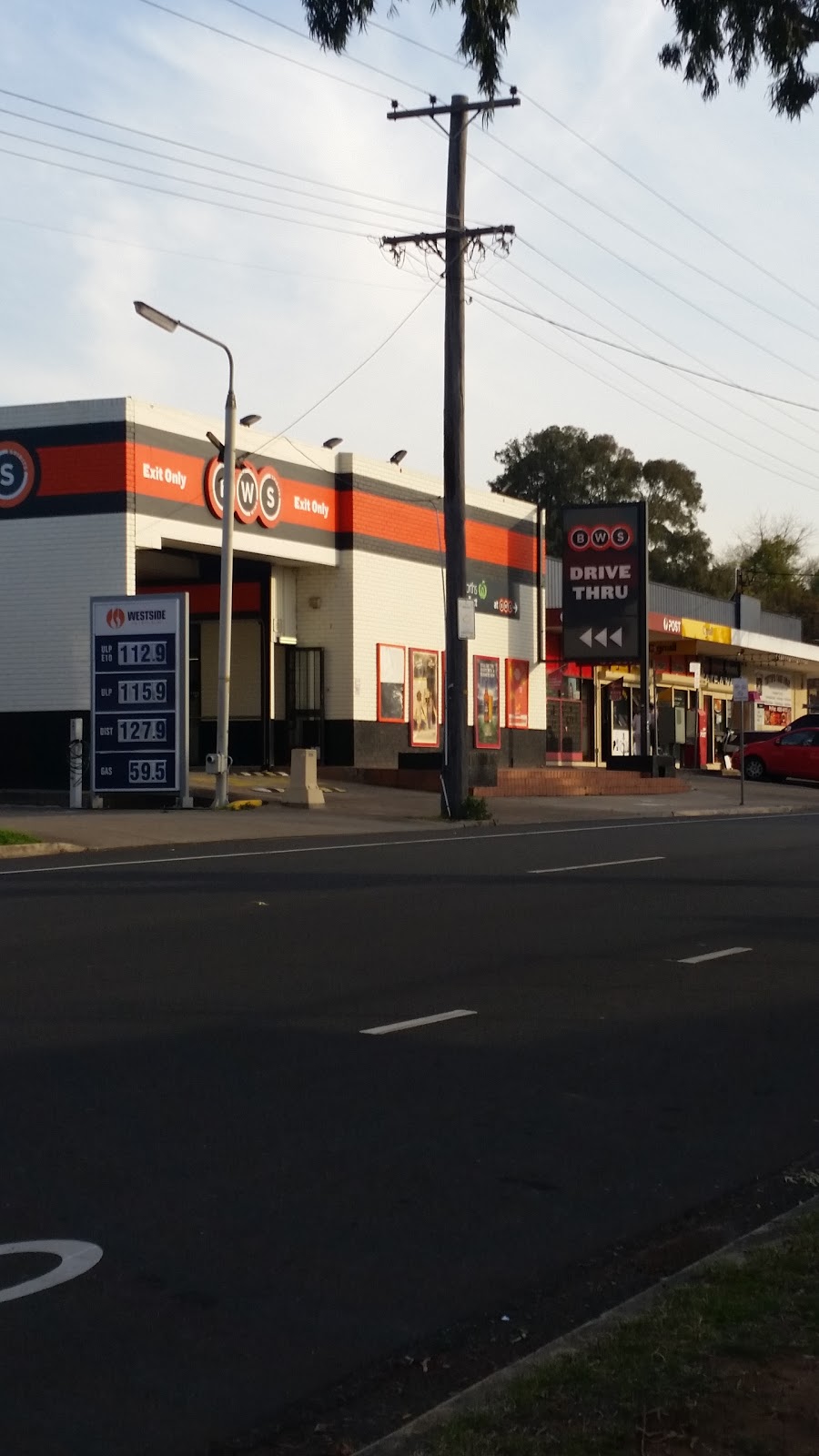 BWS Campbelltown Drive | 106 Lindesay St, Campbelltown NSW 2560, Australia | Phone: (02) 4625 1277