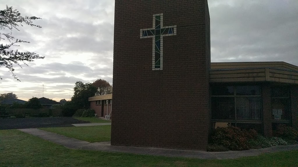 Scots Presbyterian Church | church | 90-94 Armstrong St, Colac VIC 3250, Australia