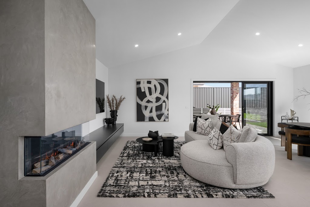Southern Vale Homes - Leneva Display Homes | 34 Jennings Bvd, Leneva VIC 3691, Australia | Phone: 1300 888 003