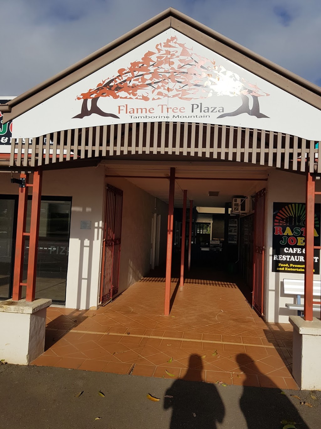 Flame Tree Plaza | cafe | 16-18 Main Western Rd, North Tamborine QLD 4272, Australia | 0755454003 OR +61 7 5545 4003