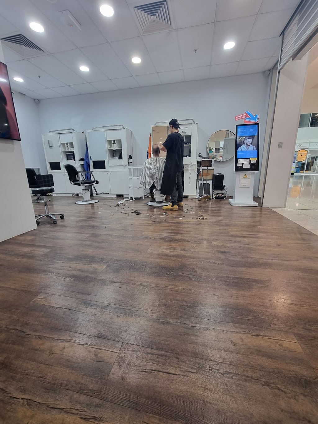 Trim Time Beenleigh | Beenleigh Mall, 70 Main St, Beenleigh QLD 4207, Australia | Phone: 0488 160 298