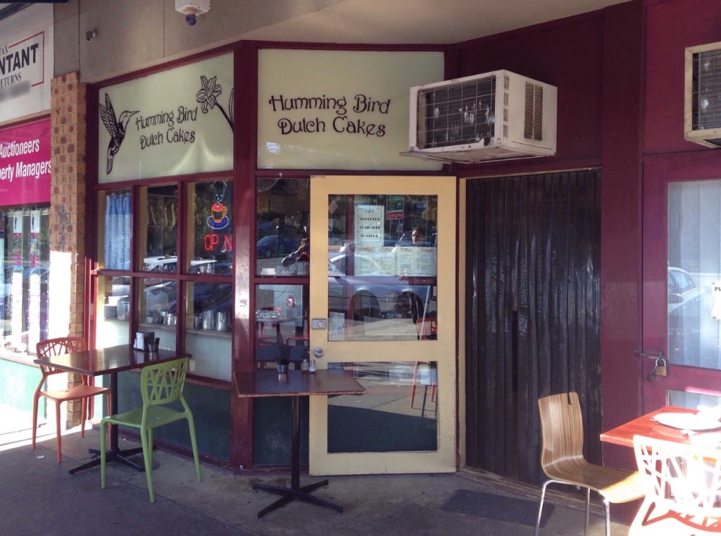 Humming Bird Cakes & Coffee | cafe | 926 Mount Dandenong Tourist Rd, Montrose VIC 3765, Australia | 0397286405 OR +61 3 9728 6405