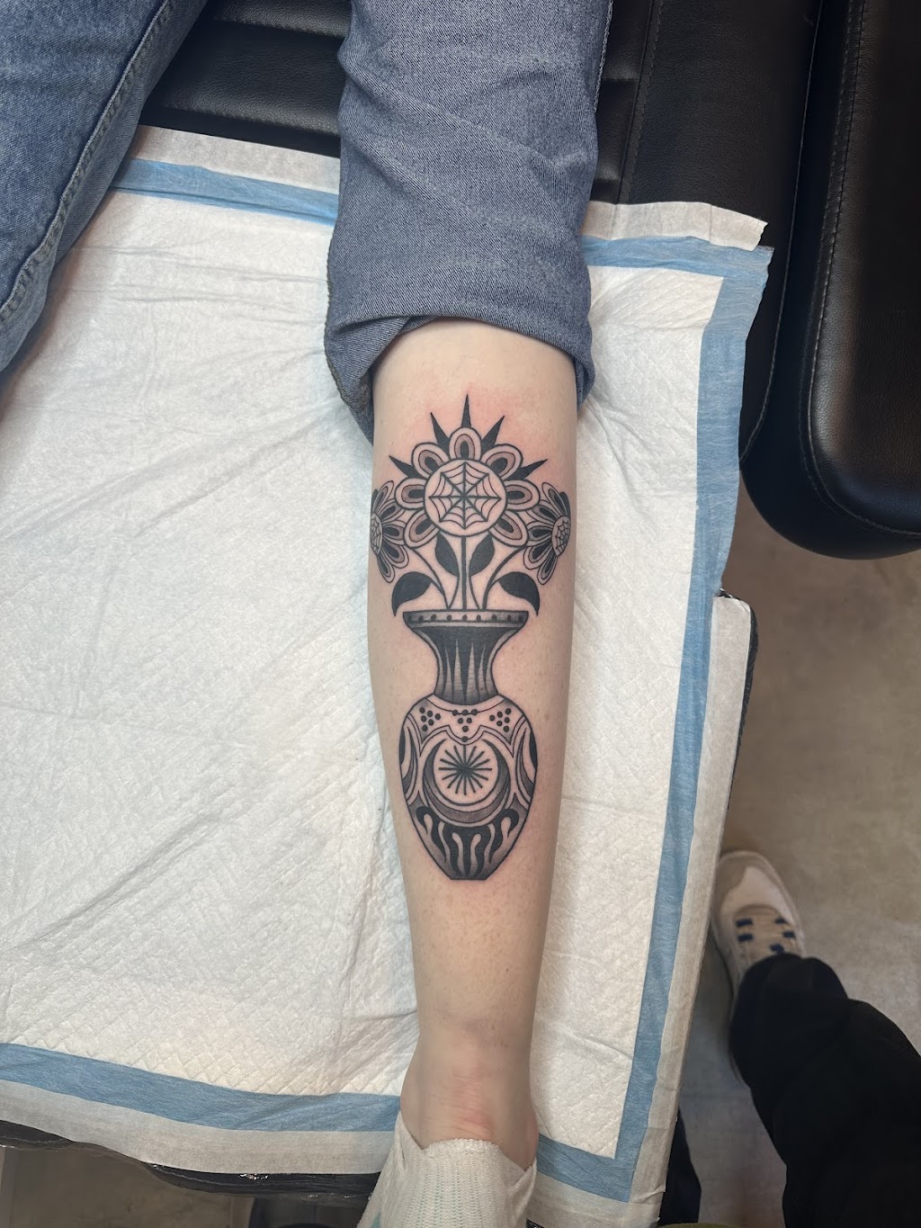 Frontyard Tattoo & Co. | 12 Bate St, Central Tilba NSW 2546, Australia | Phone: 0400 231 916