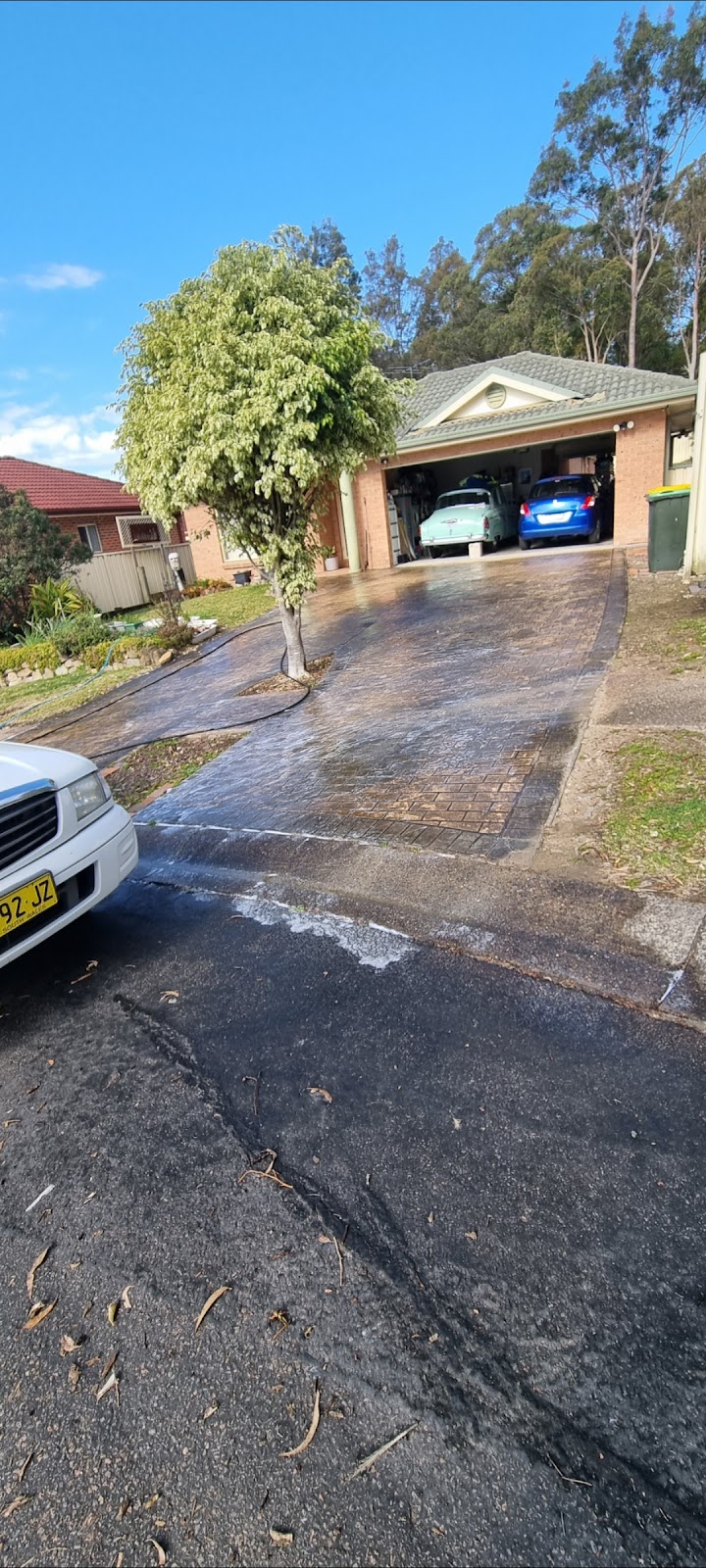 Active pressure washing | 6 Carbine Cl, Maryland NSW 2287, Australia | Phone: 0476 908 716