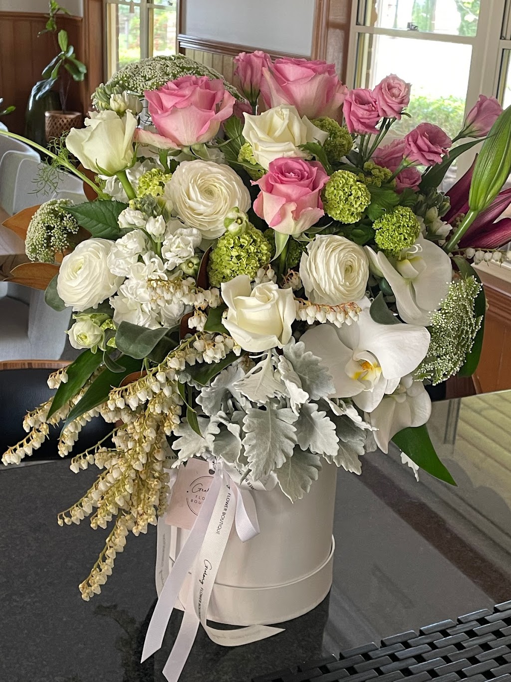 Geelong Flower Boutique | 285 Bluestone Bridge Rd, Lovely Banks VIC 3213, Australia | Phone: 0412 839 459