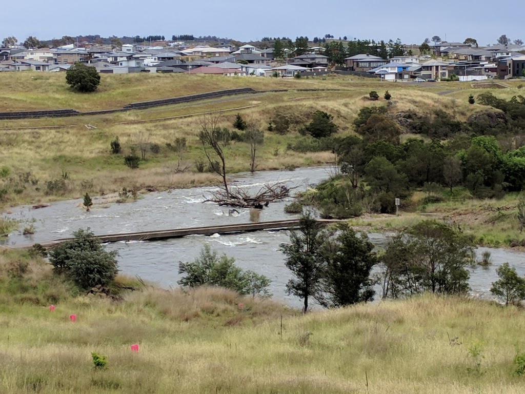 Coombs | lodging | Bedbrook St, Coombs ACT 2611, Australia