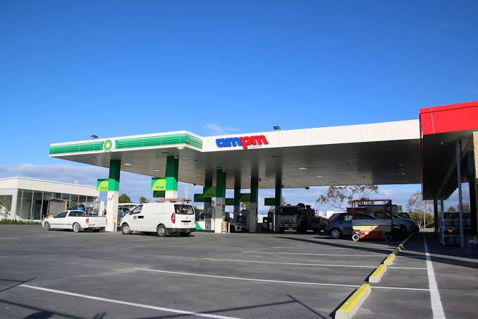 BP West Lakes | gas station | 40 Frederick Rd, Seaton SA 5023, Australia | 0882444154 OR +61 8 8244 4154