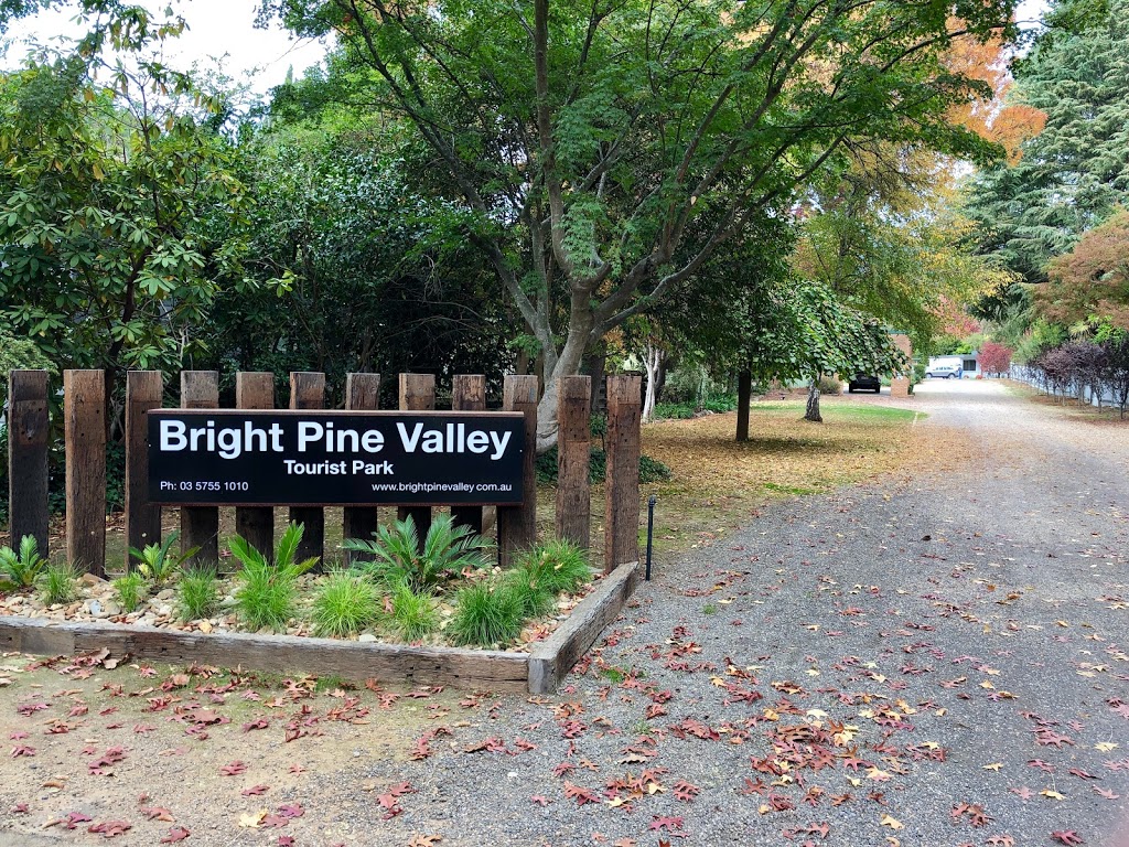 Bright Holiday Units Ellenvale | 68 Delany Ave, Bright VIC 3741, Australia | Phone: (03) 5755 1582