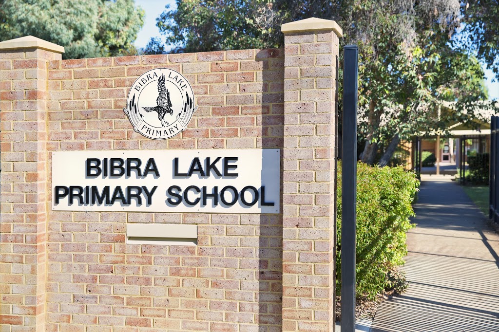 Bibra Lake Primary School | school | 29 Annois Rd, Bibra Lake WA 6163, Australia | 0861737100 OR +61 8 6173 7100