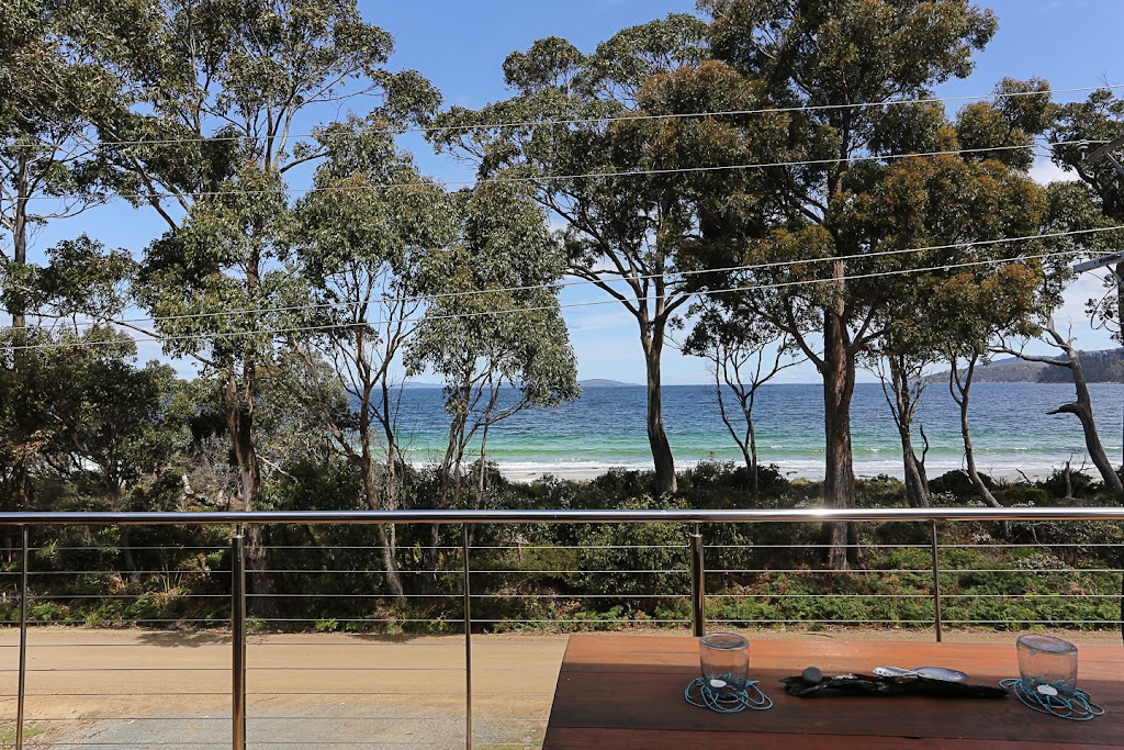 Roaring Beach Retreat | 61Big, Roaring Beach Rd, Surveyors Bay TAS 7116, Australia | Phone: 0437 246 832