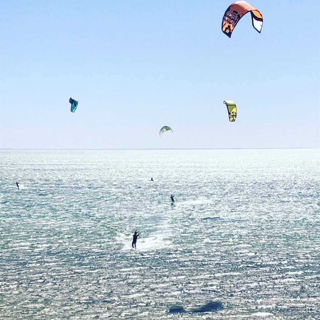 Shark Bay Kite Surfing | Nicholson Point, Denham WA 6537, Australia | Phone: 0407 896 453