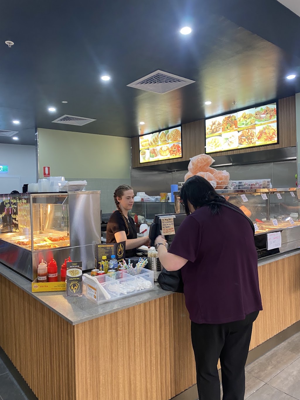 Y&H kitchen (Lansell Square) | 128 Lansell Square, 267 High St, Kangaroo Flat VIC 3555, Australia | Phone: 0401 529 995