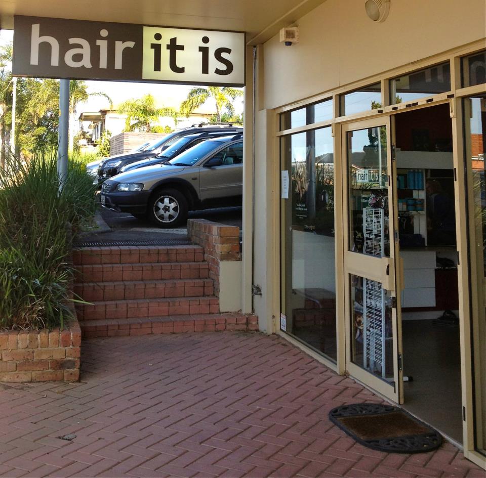 Hair It Is | 4/2 Kembla St, Balgownie NSW 2519, Australia | Phone: (02) 4284 1999