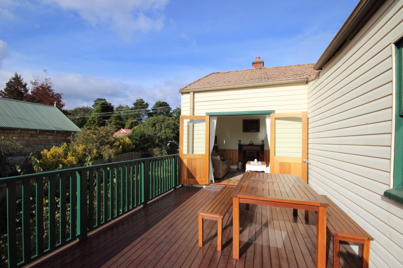 Lilac Cottage | lodging | 279 Katoomba St, Katoomba NSW 2780, Australia | 0247878231 OR +61 2 4787 8231