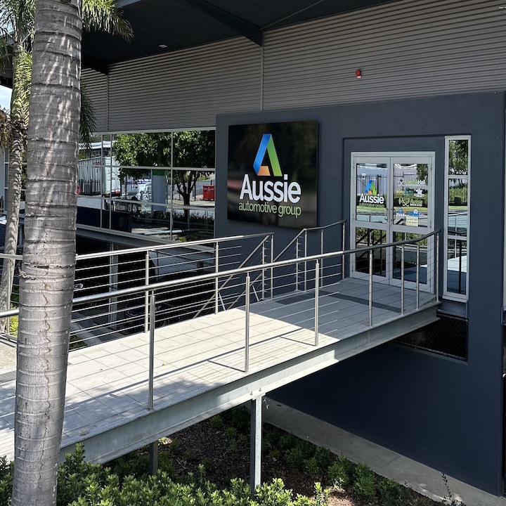Aussie Automotive Group | 160 Paradise Rd, Willawong QLD 4110, Australia | Phone: 1300 215 174