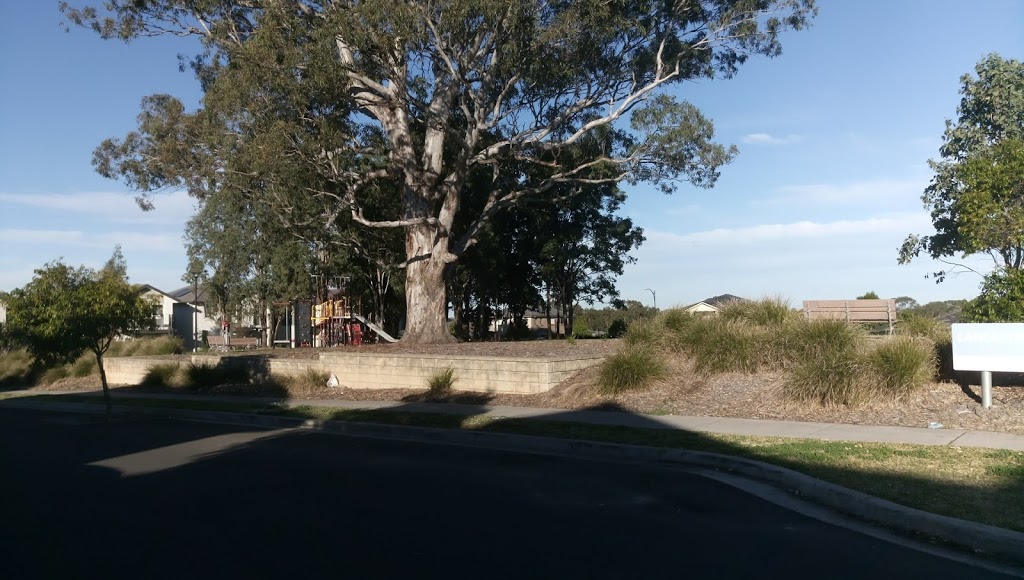 Lancaster Park | park | 30 Truscott Ave, Middleton Grange NSW 2171, Australia