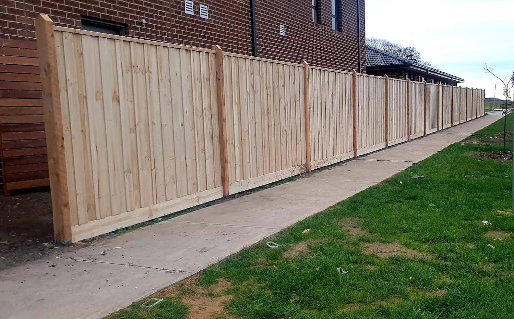 Ridge Fencing | Trueman St, Cranbourne West VIC 3977, Australia | Phone: 0411 961 405