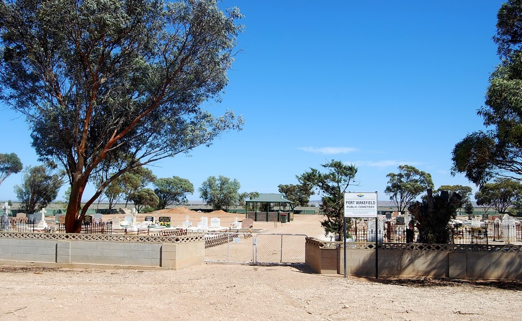 Port Wakefield Public Cemetery | cemetery | 131 Annie Watt Rd, Port Wakefield SA 5550, Australia