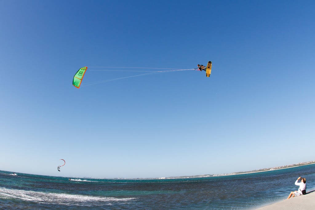 Kitesurfing Lessons Perth - ELEMENTAL - Perth Kiteboarding Schoo | store | Woodman Point View, Perth WA 6163, Australia | 0410142878 OR +61 410 142 878