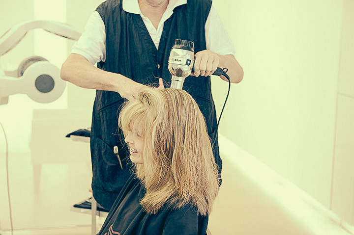 Darryl & Lewis Hairdressing | hair care | 125 Oxlade Dr, New Farm QLD 4005, Australia | 0476465576 OR +61 476 465 576