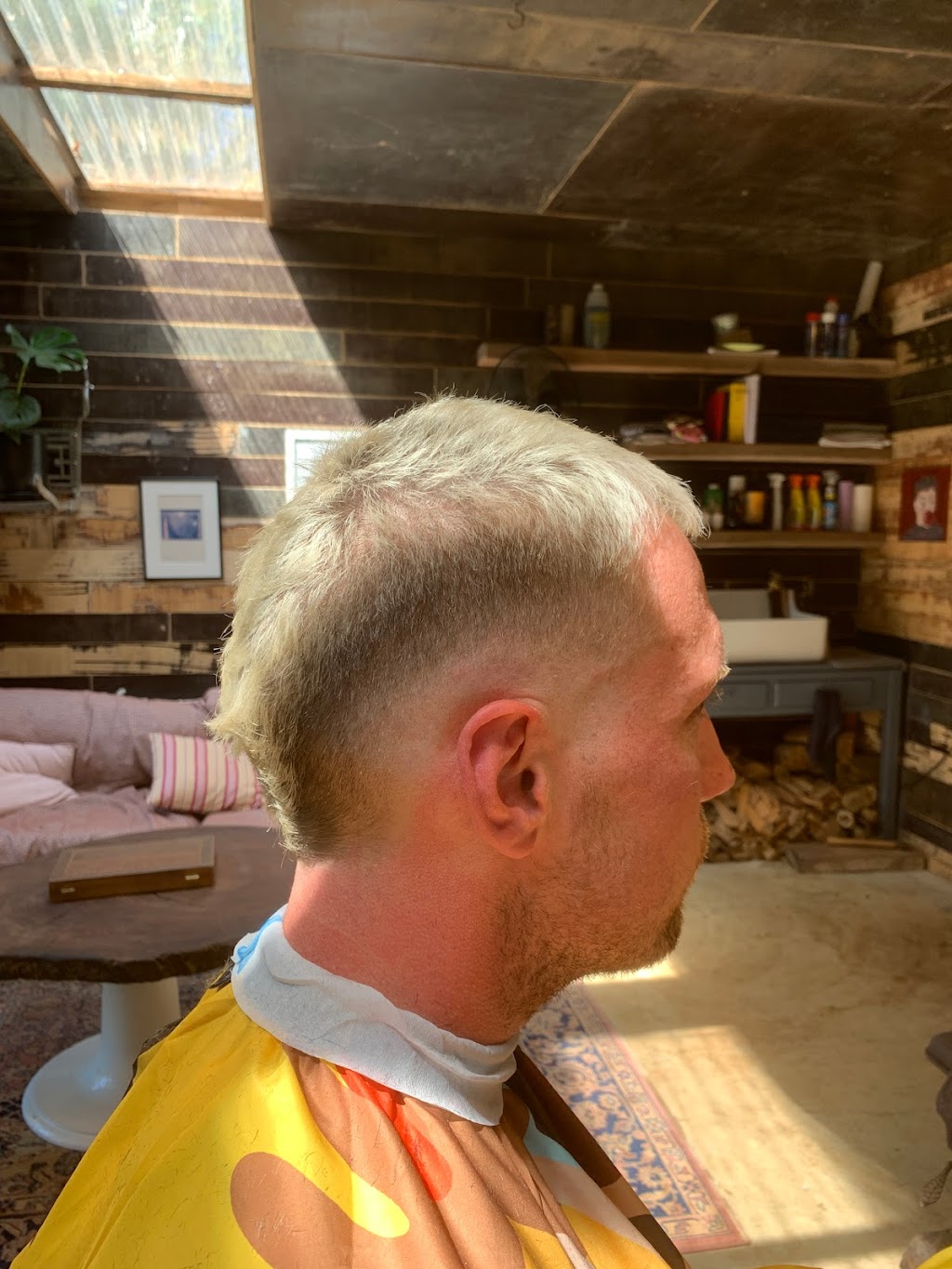 Barefoot Barber | Corner of Ellis rd and, 115 Giacomettis Ln, Coomoora VIC 3461, Australia | Phone: 0429 595 098