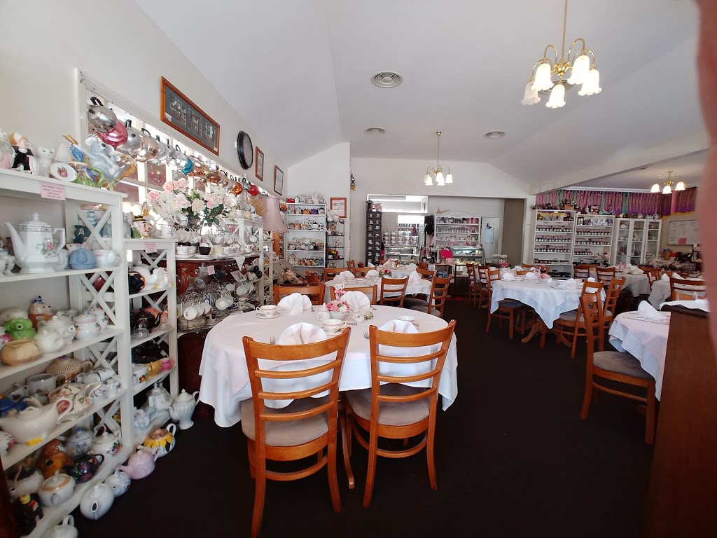 Moments & Memories Tea Room | cafe | 34 Camp St, Beechworth VIC 3747, Australia | 0357282273 OR +61 3 5728 2273