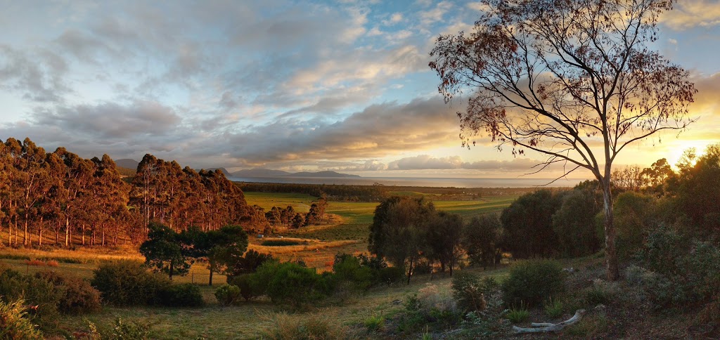 Beachbreaks Tasmania | 357 Marion Bay Rd, Bream Creek TAS 7175, Australia | Phone: (03) 6253 5476