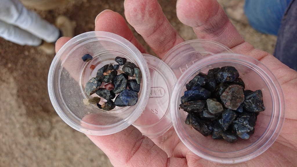 Billabong Blue Sapphire Fossicking Park | jewelry store | 2479 Kings Plains Rd, Swanbrook NSW 2360, Australia | 0267210500 OR +61 2 6721 0500