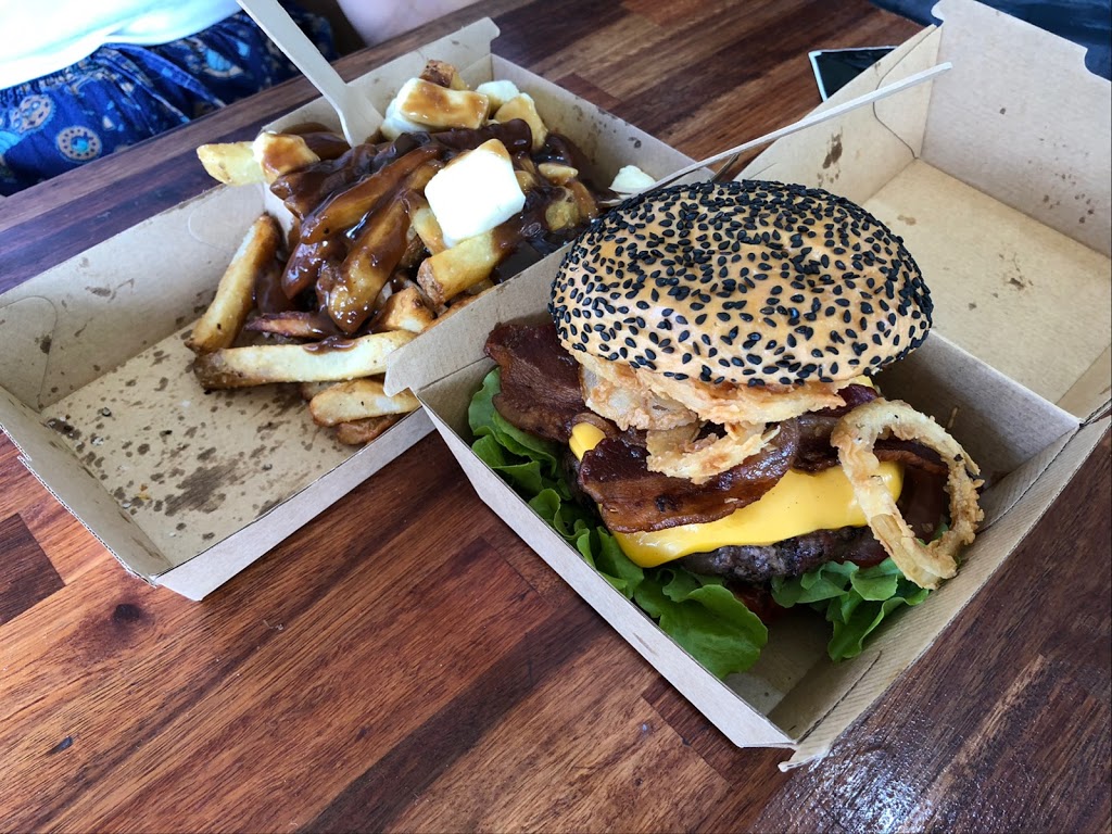 Burger Hounds | meal takeaway | 1 Redleaf Ave, Wahroonga NSW 2076, Australia | 0294871886 OR +61 2 9487 1886