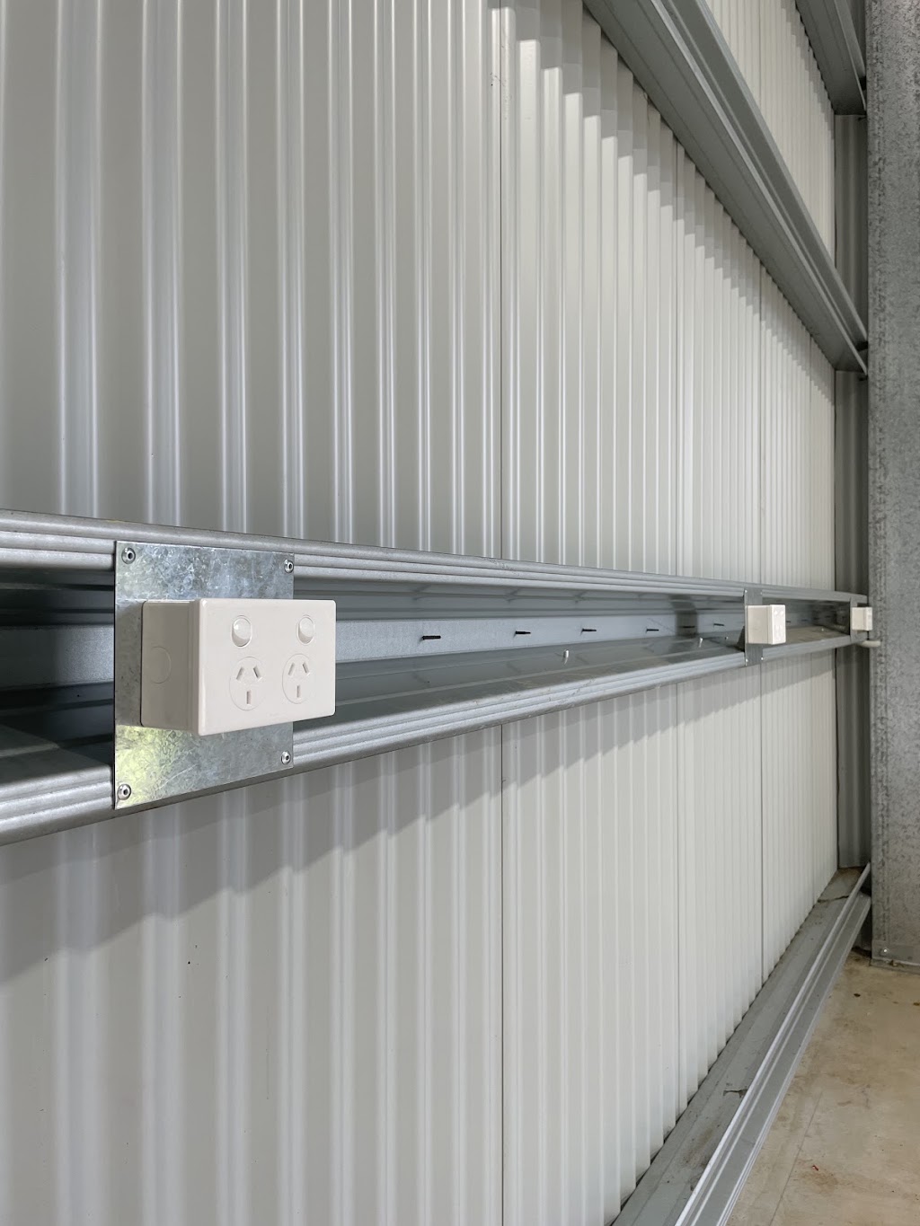 JR Quality Electrics | 222 Btu Rd, Nowra Hill NSW 2540, Australia | Phone: 0494 596 156