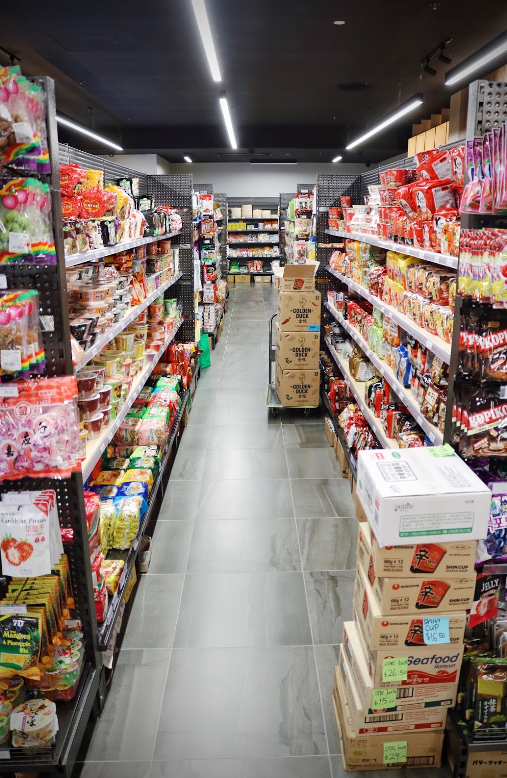 East West Asian Grocery 東西市集 | grocery or supermarket | Shop 181/399 Melton Hwy(Watergardens shopping centre, Taylors Lakes VIC 3038, Australia | 0432792156 OR +61 432 792 156