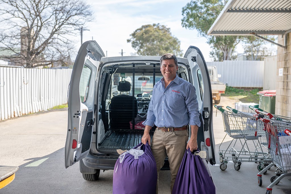 Neweys Commercial Laundry | 7 Strathgrove Way, Orange NSW 2800, Australia | Phone: (02) 6362 1814