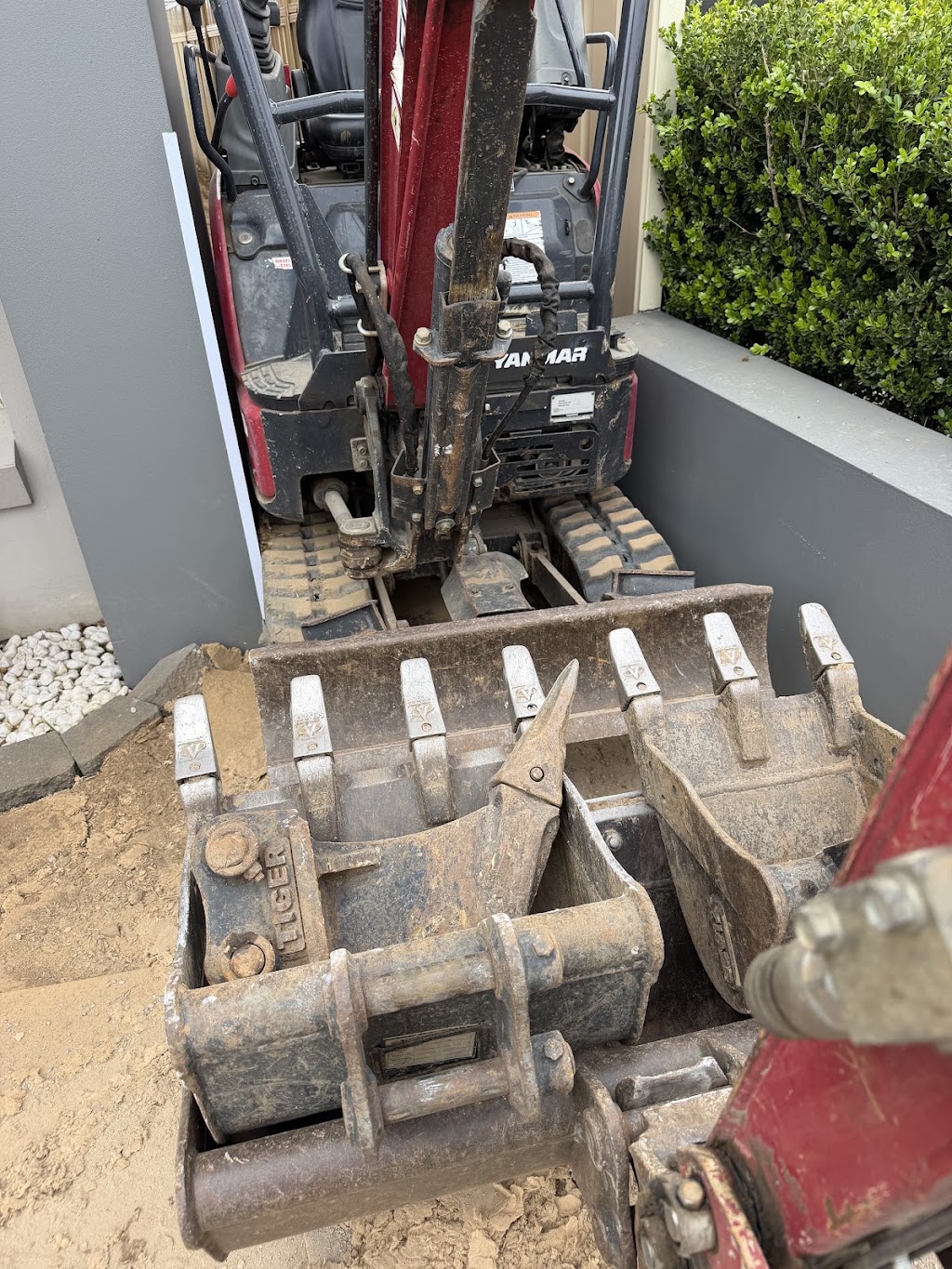 Hawkesbury Earthworx Pty Ltd | Spinks Rd, Glossodia NSW 2756, Australia | Phone: 0432 794 244