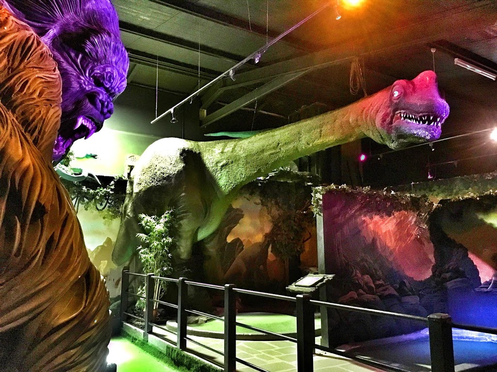 Gold Rush Indoor and Outdoor Mini Golf | 4/9367 Western Highway, Warrenheip VIC 3352, Australia | Phone: (03) 5334 8150