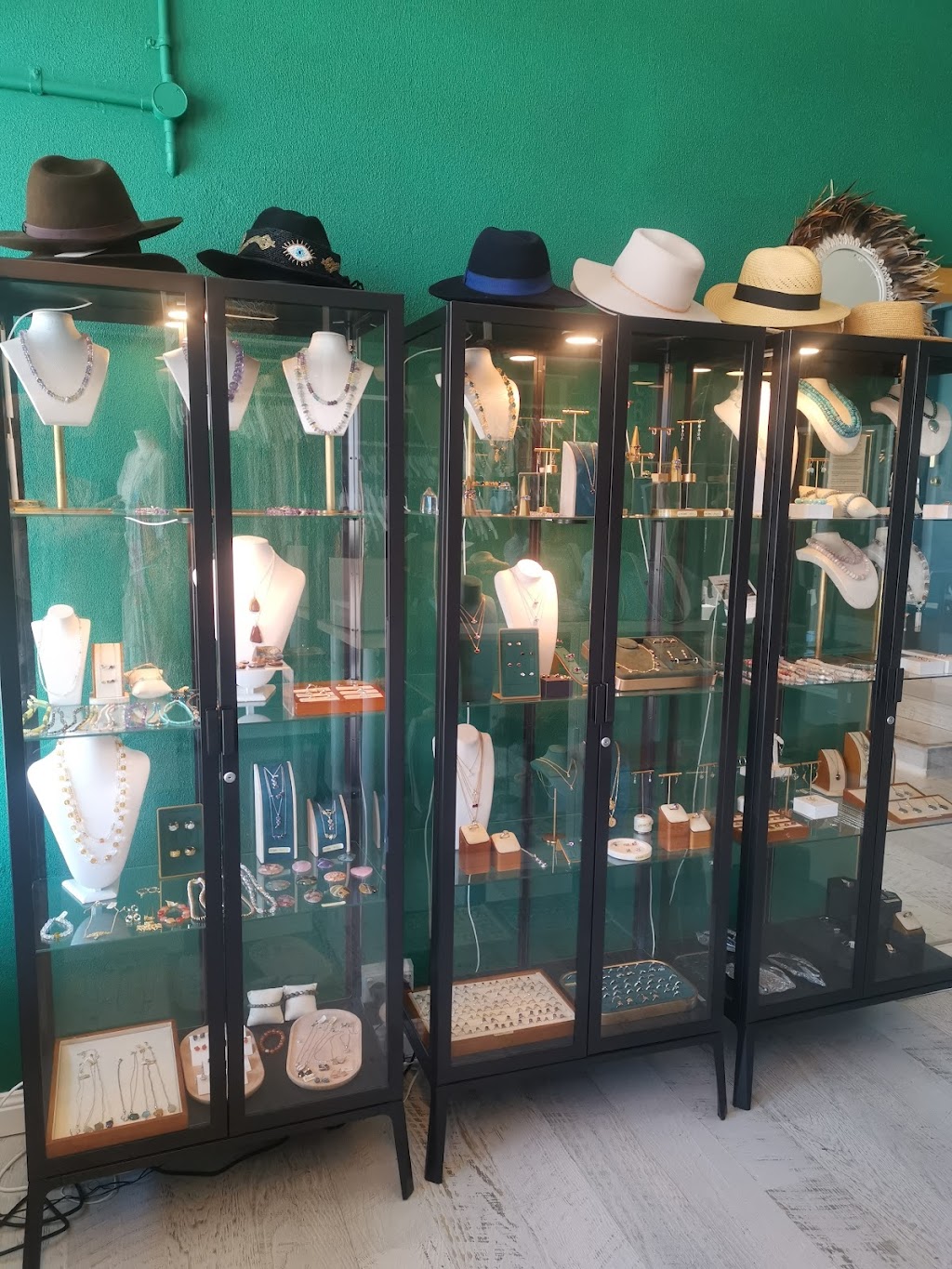 A TO ZEN | 148 Main Rd, Toukley NSW 2263, Australia | Phone: (02) 4314 8964