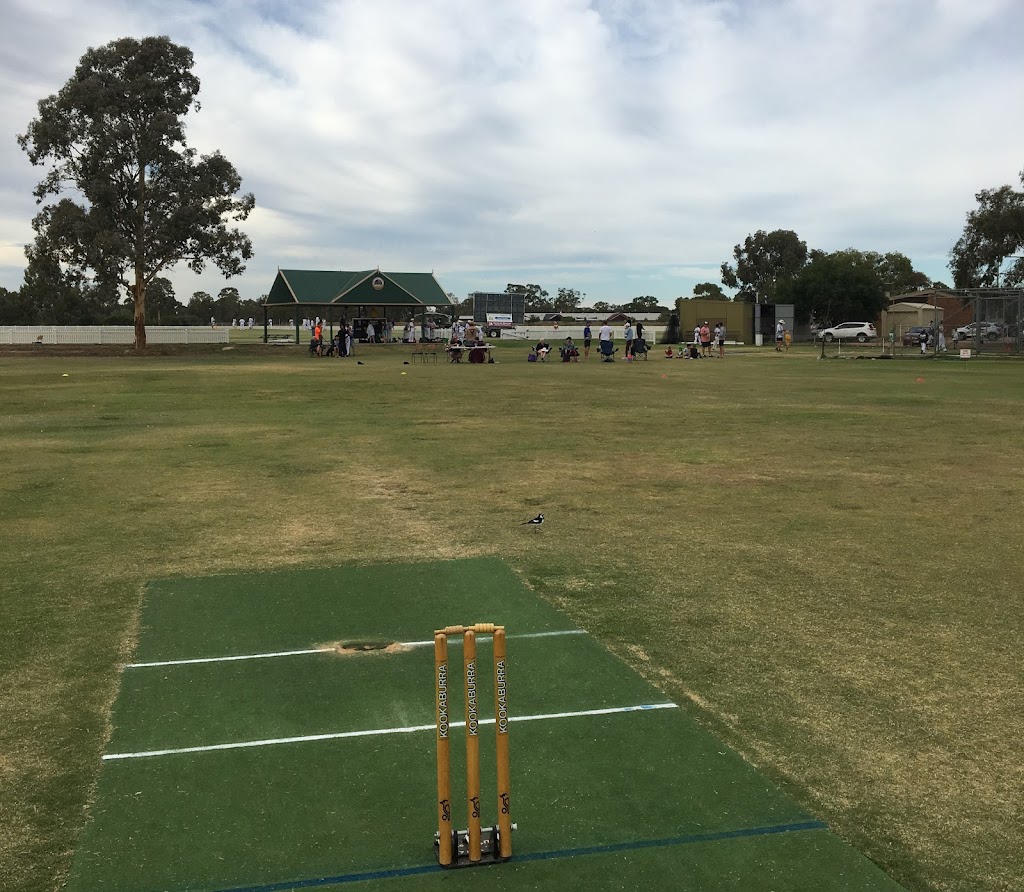 Yarrawonga Mulwala Cricket Club | Victoria Park Sports Pavilion, Stan Hargreaves Oval, Yarrawonga VIC 3730, Australia | Phone: (03) 5744 3721