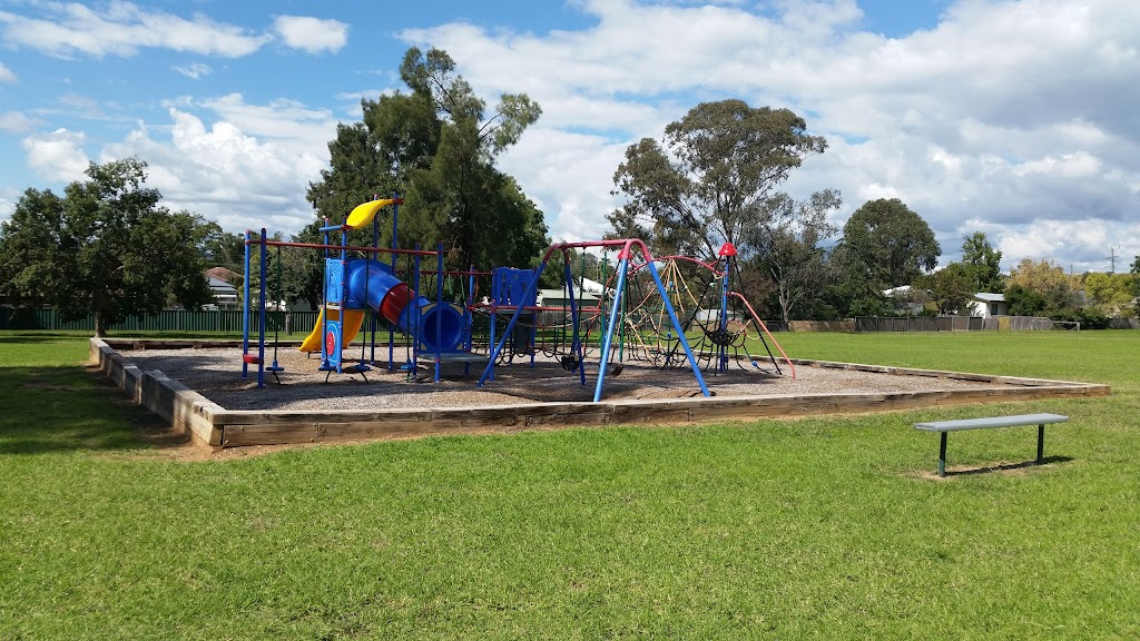 Blackman Park Playground | 1-17 Park Ave, Mudgee NSW 2850, Australia | Phone: 1300 765 002