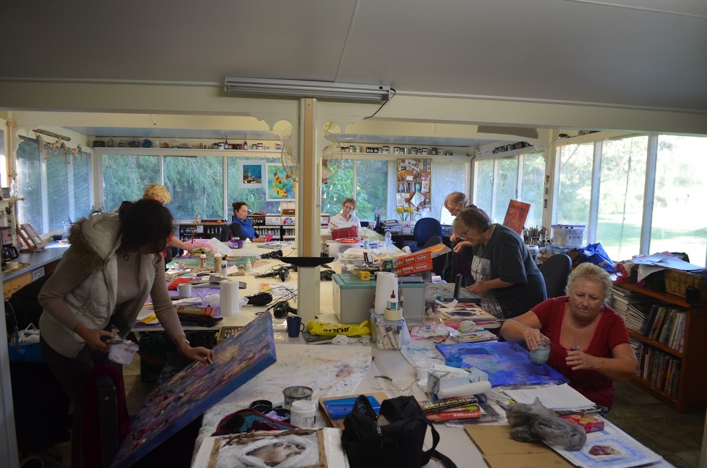 Landsborough Art Studio | 187 Hardwood Rd, Landsborough QLD 4550, Australia | Phone: (07) 5494 8354