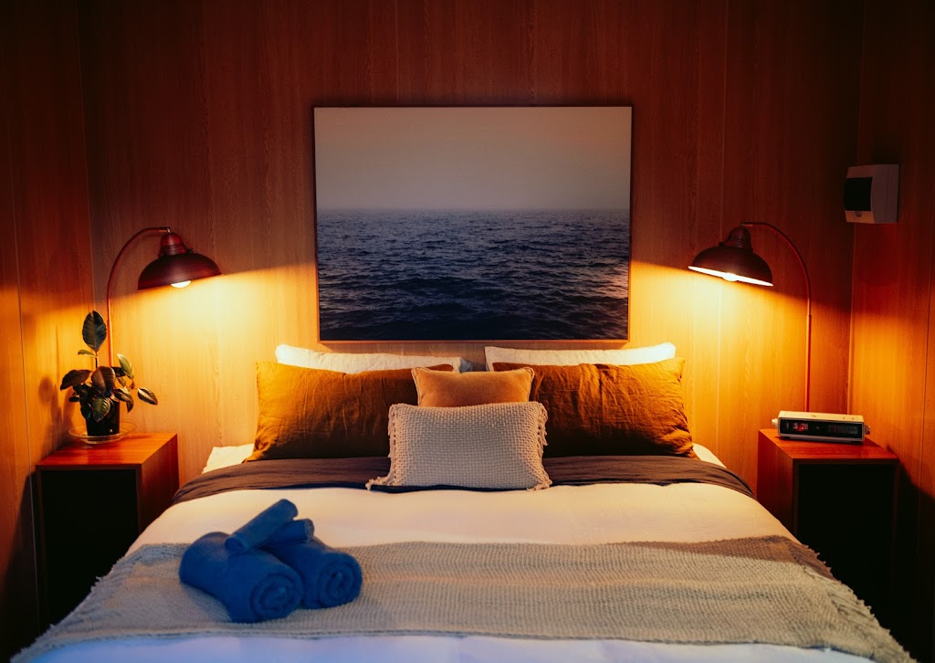 Kelp Cabin | 46 Lagoon Rd, White Beach TAS 7184, Australia | Phone: 0408 300 819