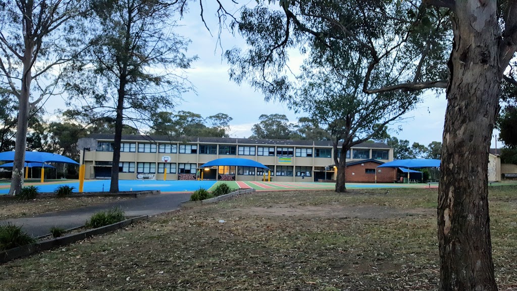Lalor Park Public School | school | 72 Heffron Rd, Lalor Park NSW 2147, Australia | 0296244808 OR +61 2 9624 4808