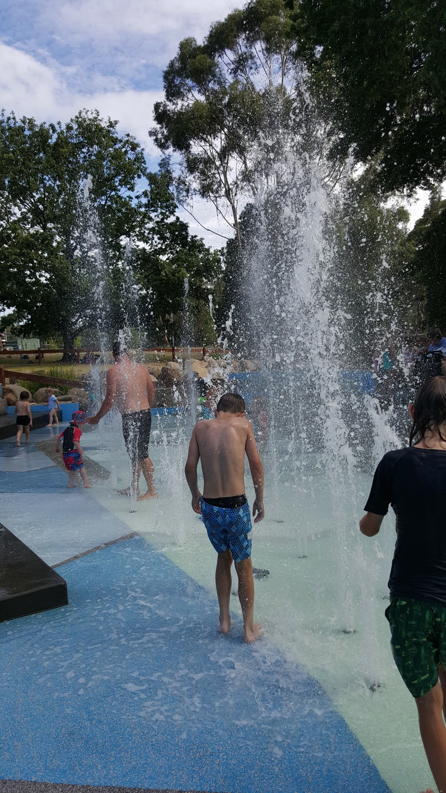 Seville Water Play Park | 20-28 Monbulk-Seville Rd, Seville VIC 3139, Australia | Phone: 1300 368 333