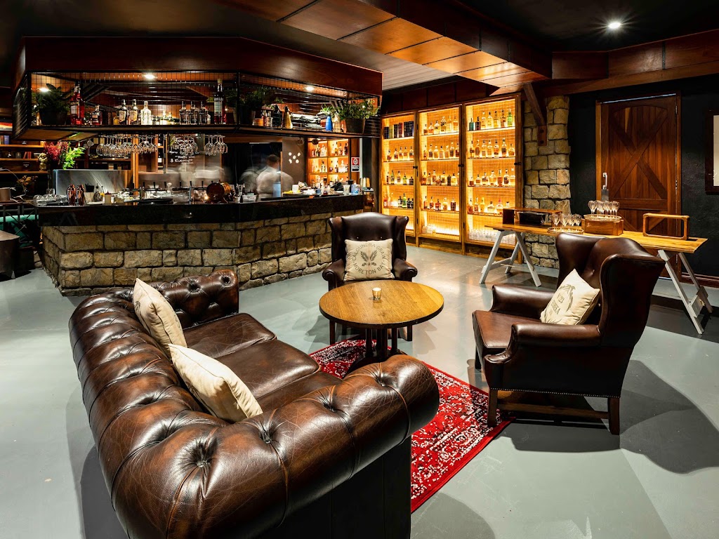 Two Doctors Whiskey Tavern | 1 Sublime Point Rd, Leura NSW 2780, Australia | Phone: (02) 4785 0000