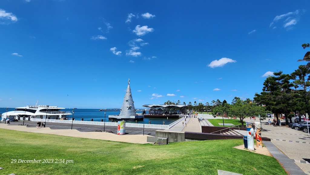 Western Beach | Western Foreshore Rd, Geelong VIC 3220, Australia | Phone: (03) 5272 5272