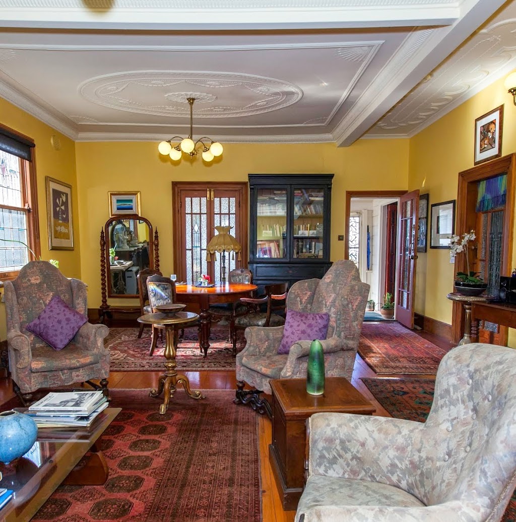 Newcomen Bed and Breakfast | 70 Newcomen St, The Hill NSW 2300, Australia | Phone: (02) 4929 7313