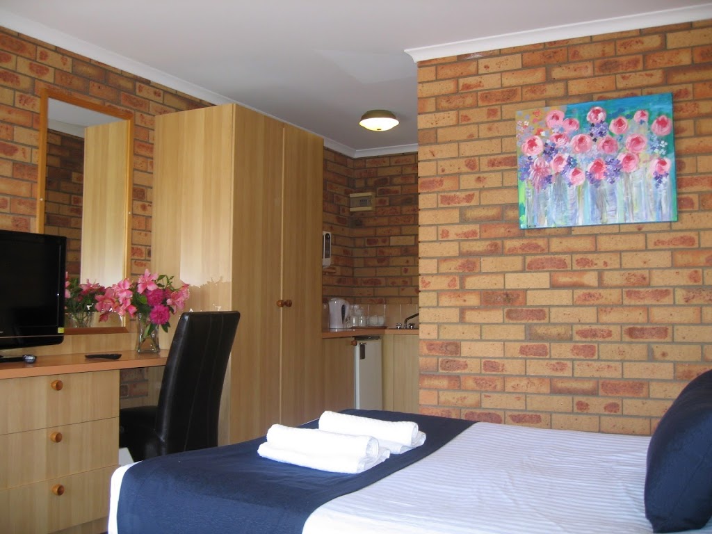 Ocean View Motor Inn | Merimbula Dr, Merimbula NSW 2548, Australia | Phone: (02) 6495 2300