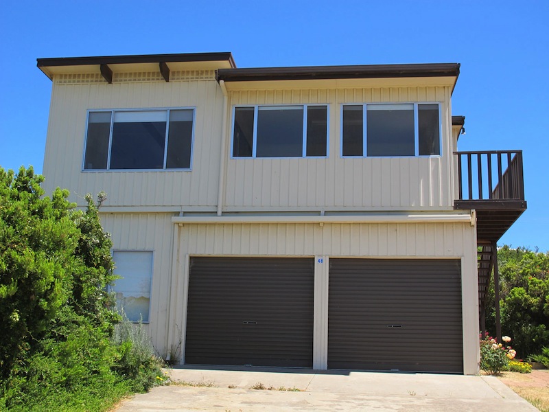 By the Sea Holiday Rentals | 48 Foster St, Beachport SA 5280, Australia | Phone: 0499 966 655