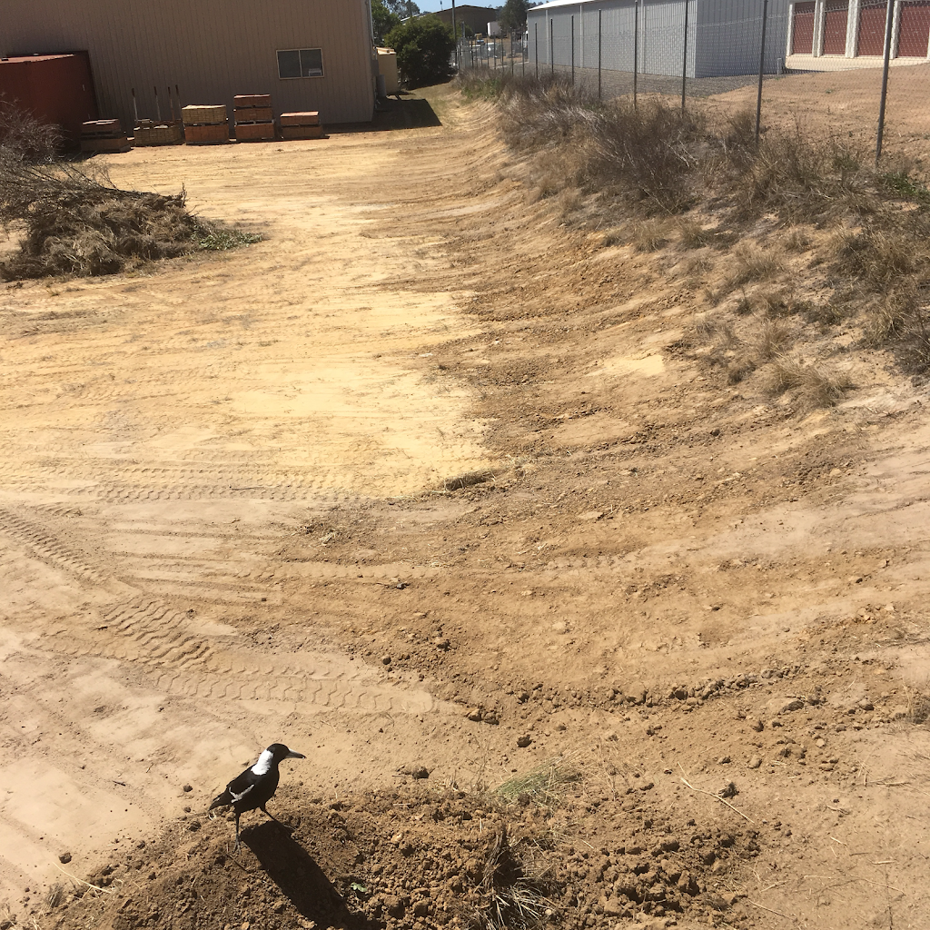 OFFYAROKA Mini Excavator Hire | general contractor | 5 Fleming St, Nanango QLD 4615, Australia | 0411715069 OR +61 411 715 069